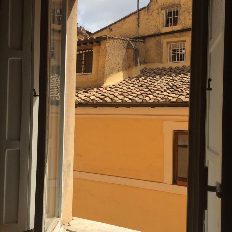 Casa Tua A Monti Appartement Rome Kamer foto