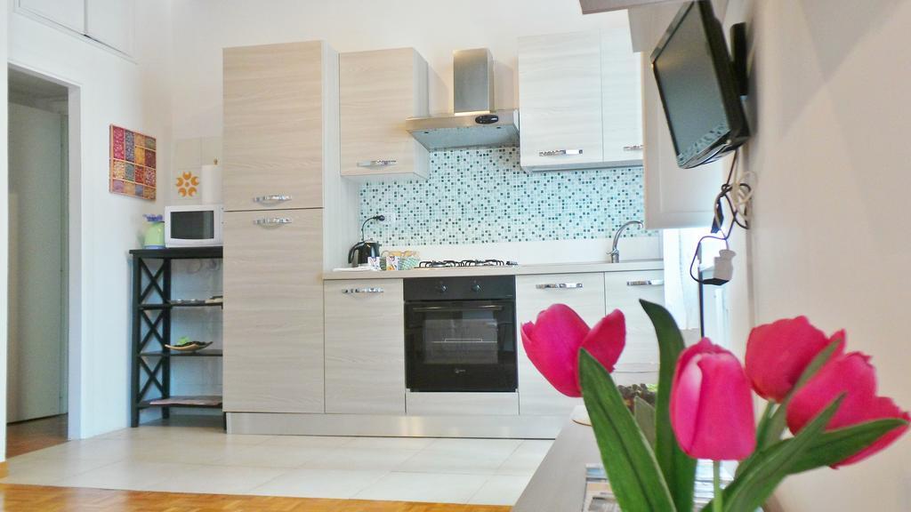 Casa Tua A Monti Appartement Rome Buitenkant foto