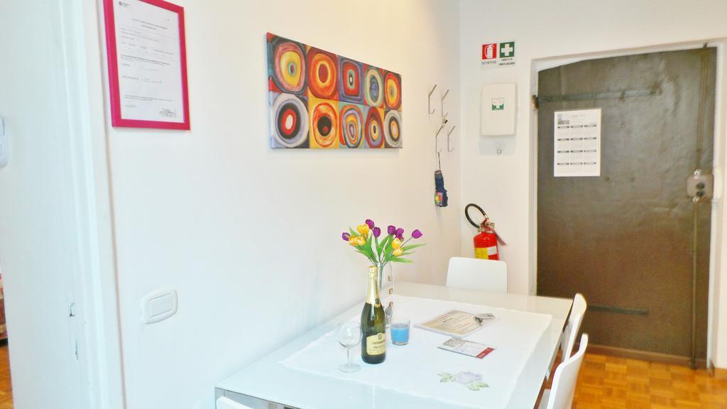 Casa Tua A Monti Appartement Rome Buitenkant foto