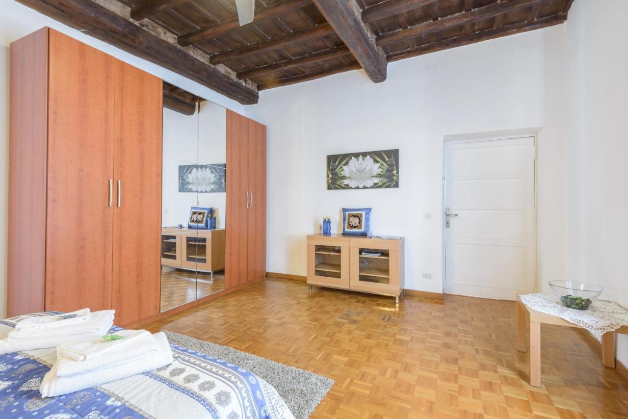 Casa Tua A Monti Appartement Rome Kamer foto